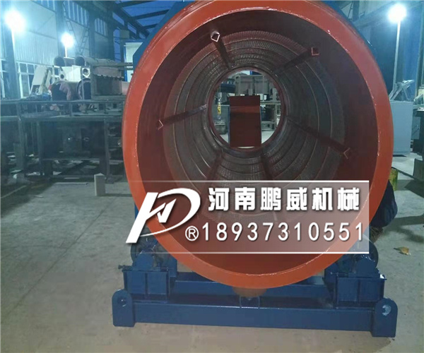 直徑1200無軸滾筒篩分機(jī)砂石顆粒篩分現(xiàn)場(chǎng)