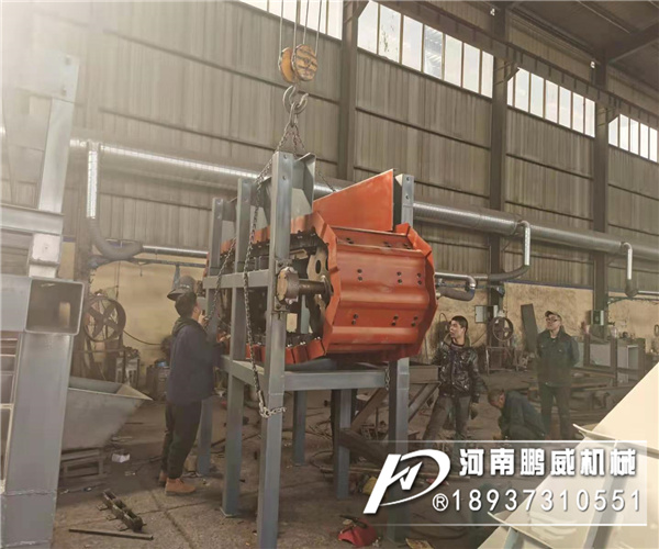 發(fā)貨通知：鄭州李總鱗板輸送機已經(jīng)調(diào)試完裝車發(fā)貨