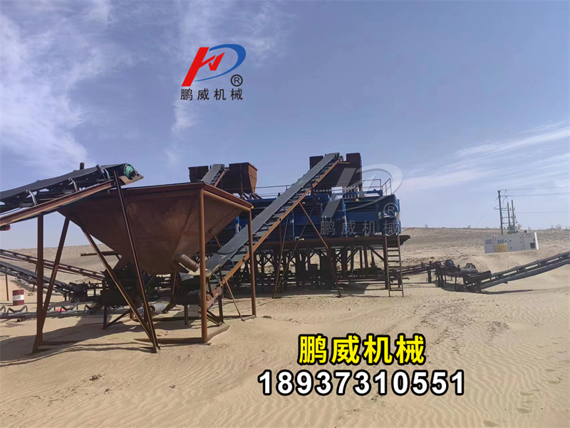 2040方形搖擺篩新疆壓裂沙使用現場