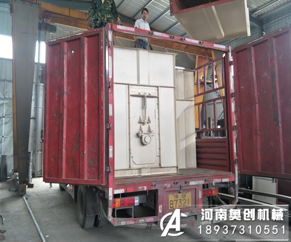 雙板鏈?zhǔn)蕉肥教嵘龣C(jī)